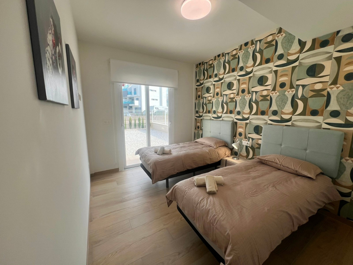 Se vende Apartamento Planta Baja de 2 dormitorios en Costa Blanca, Alicante, España
