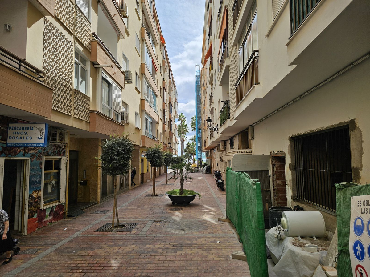 2 Bed Apartment for sale in Estepona Costa Del Sol, Málaga, Spain