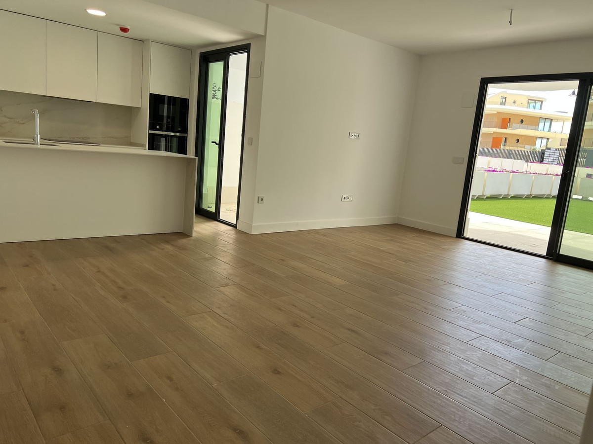 Se vende Apartamento Planta Baja de 3 dormitorios en Costa Del Sol, Málaga, España