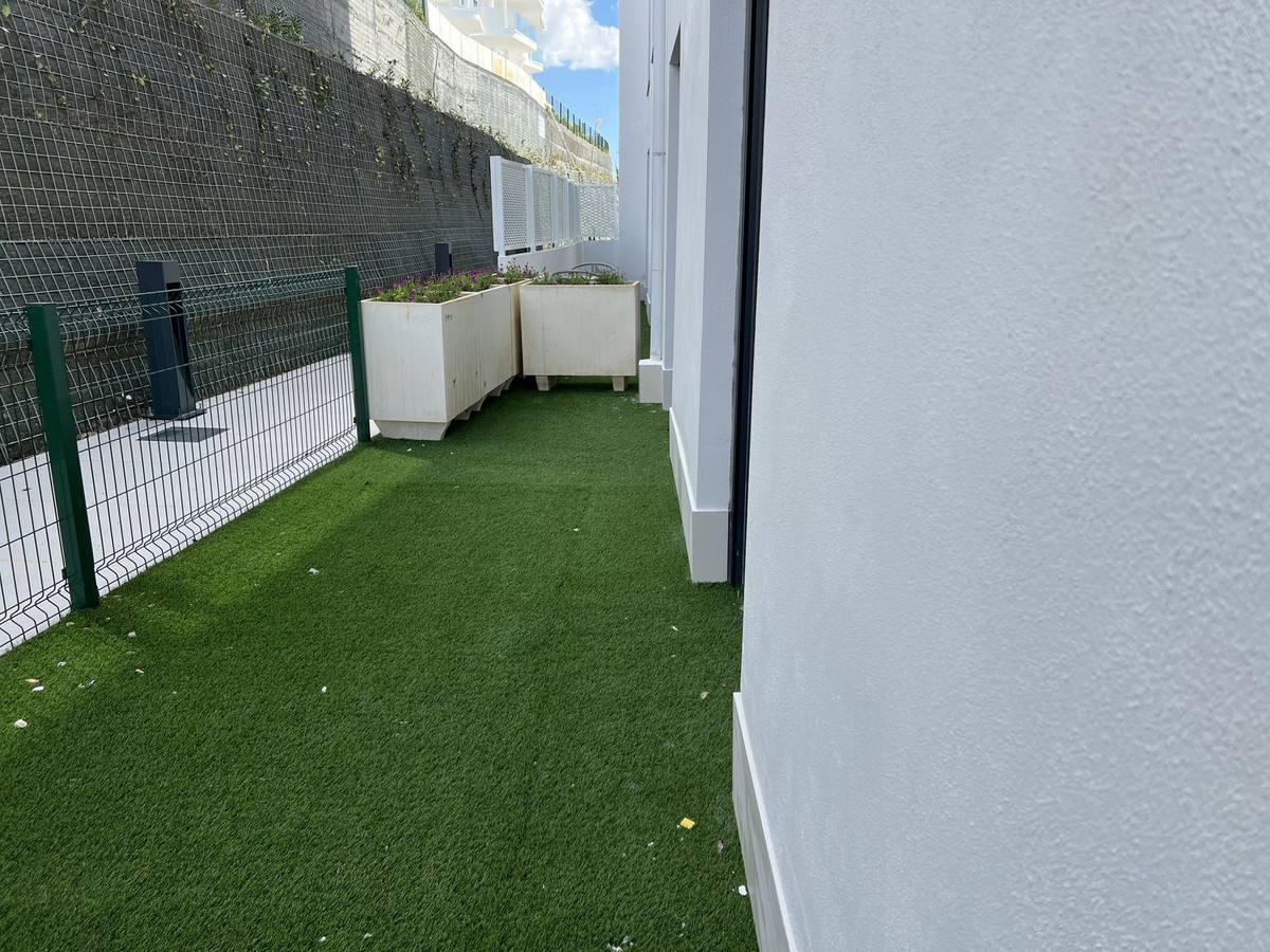 Se vende Apartamento Planta Baja de 3 dormitorios en Costa Del Sol, Málaga, España