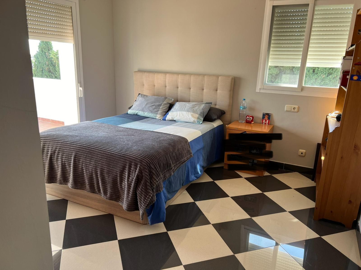 Se vende Villa - Chalet de 5 dormitorios en Costa Del Sol, Málaga, España