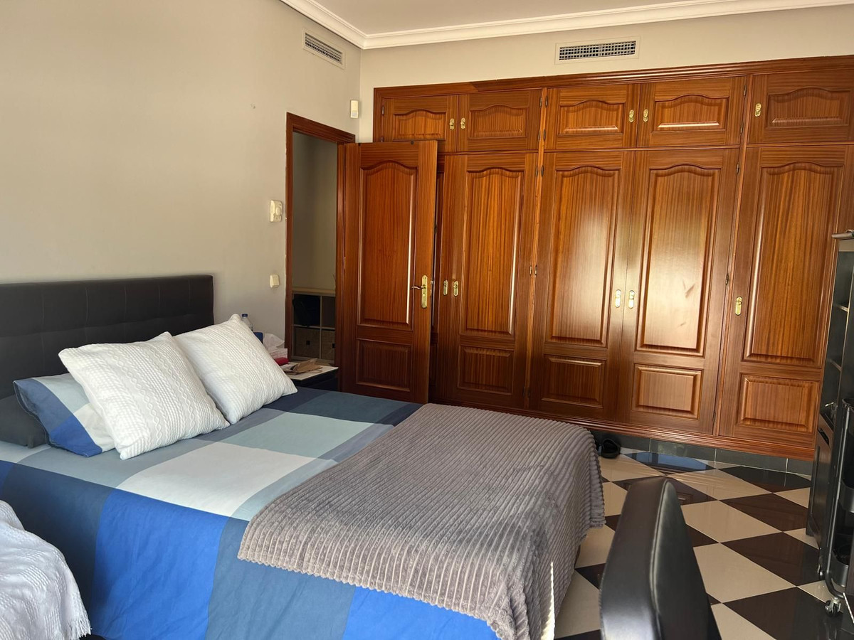Se vende Villa - Chalet de 5 dormitorios en Costa Del Sol, Málaga, España