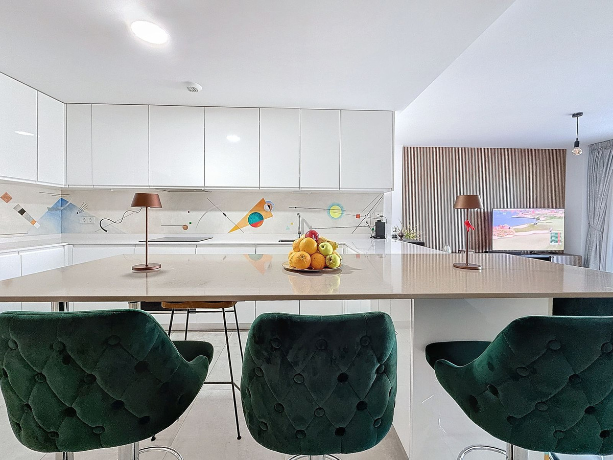 3 Bed Apartment for sale in Estepona Costa Del Sol, Málaga, Spain