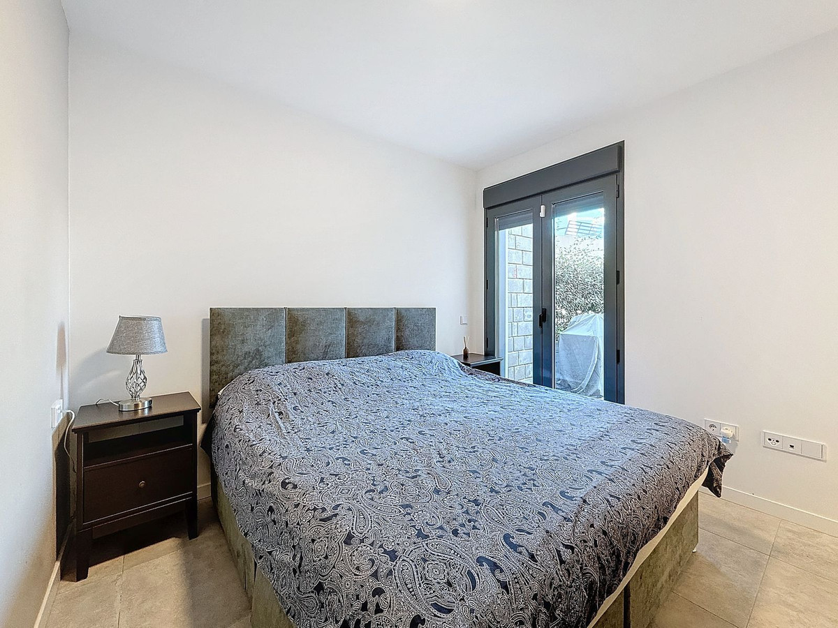 3 Bed Apartment for sale in Estepona Costa Del Sol, Málaga, Spain