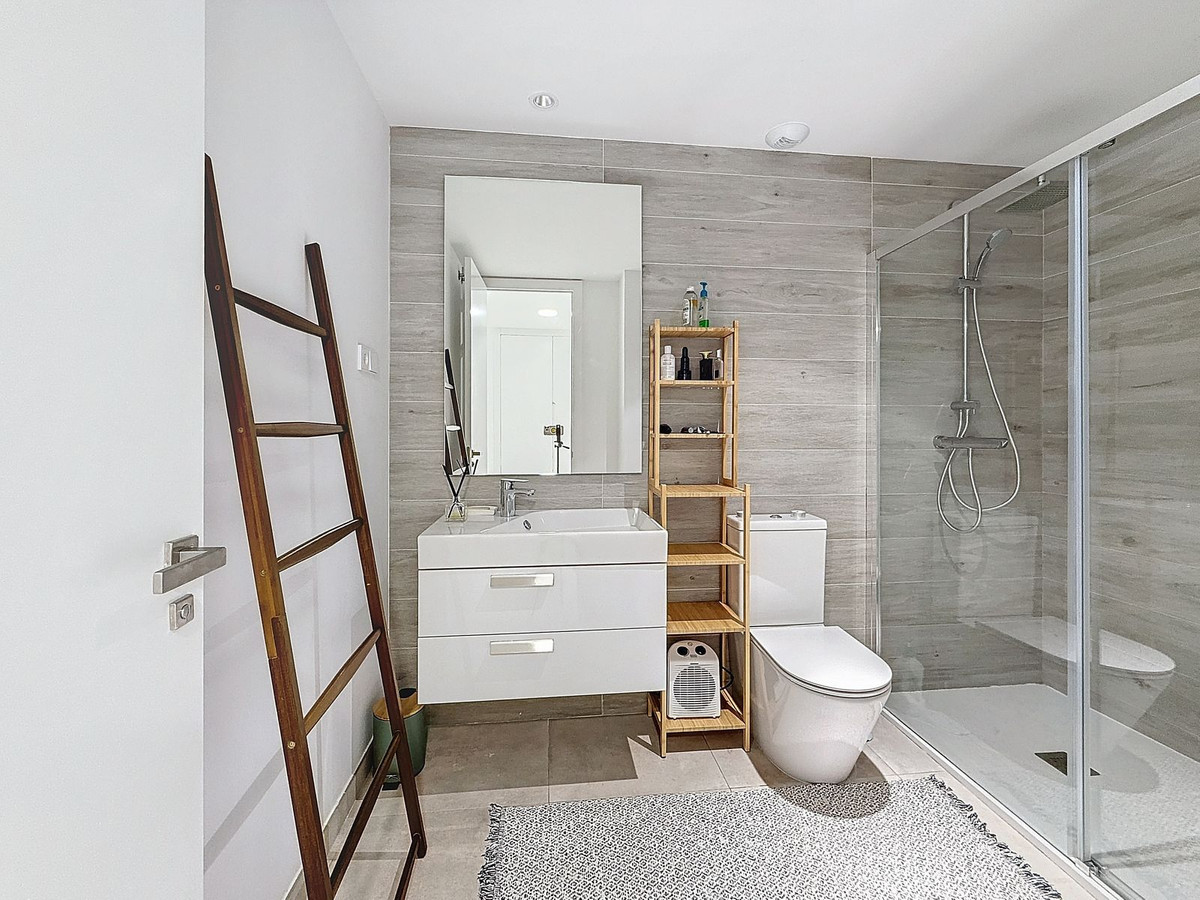 3 Bed Apartment for sale in Estepona Costa Del Sol, Málaga, Spain