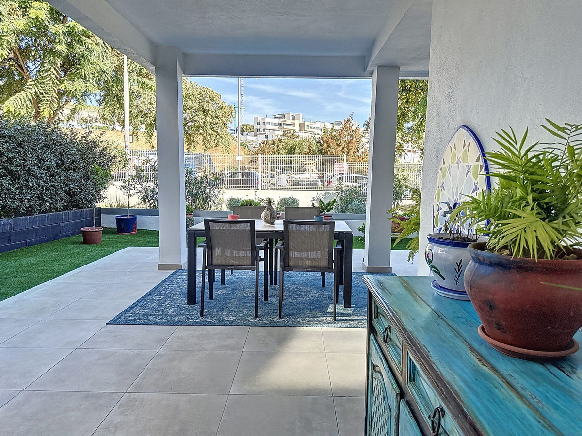 3 Bed Apartment for sale in Estepona Costa Del Sol, Málaga, Spain