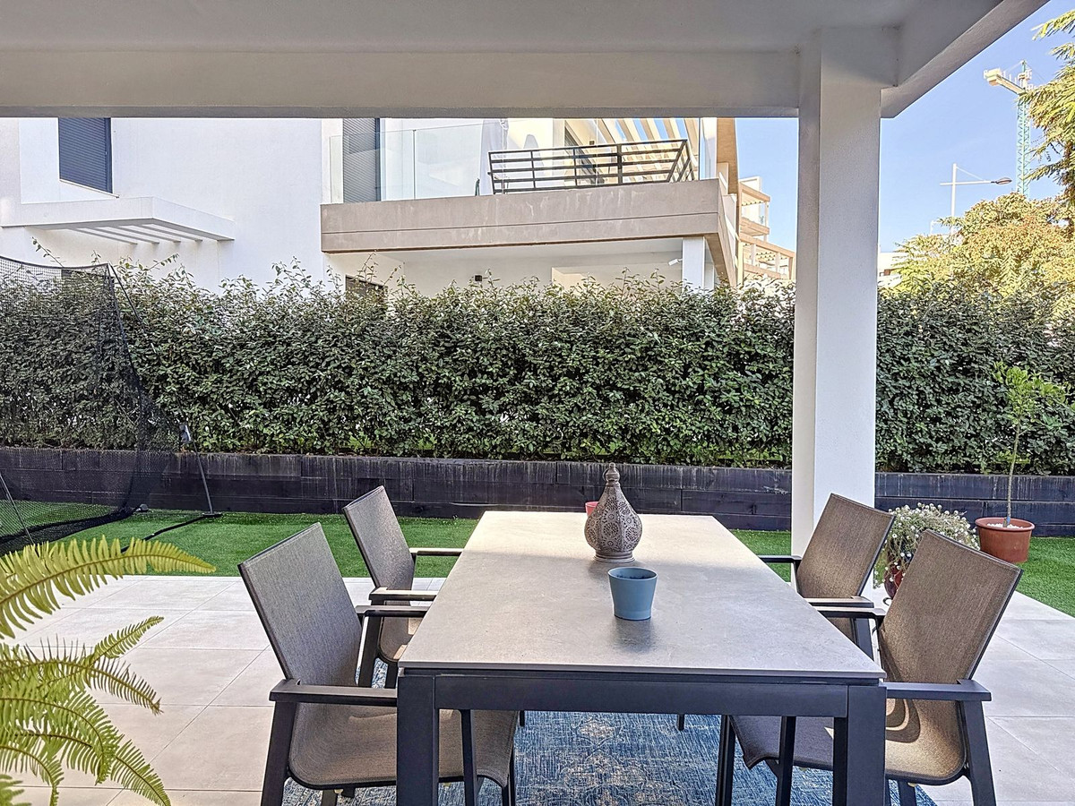 3 Bed Apartment for sale in Estepona Costa Del Sol, Málaga, Spain