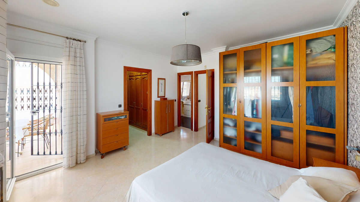 3 Bed Townhouse for sale in Torre Del Mar Costa Del Sol East, Málaga, Spain