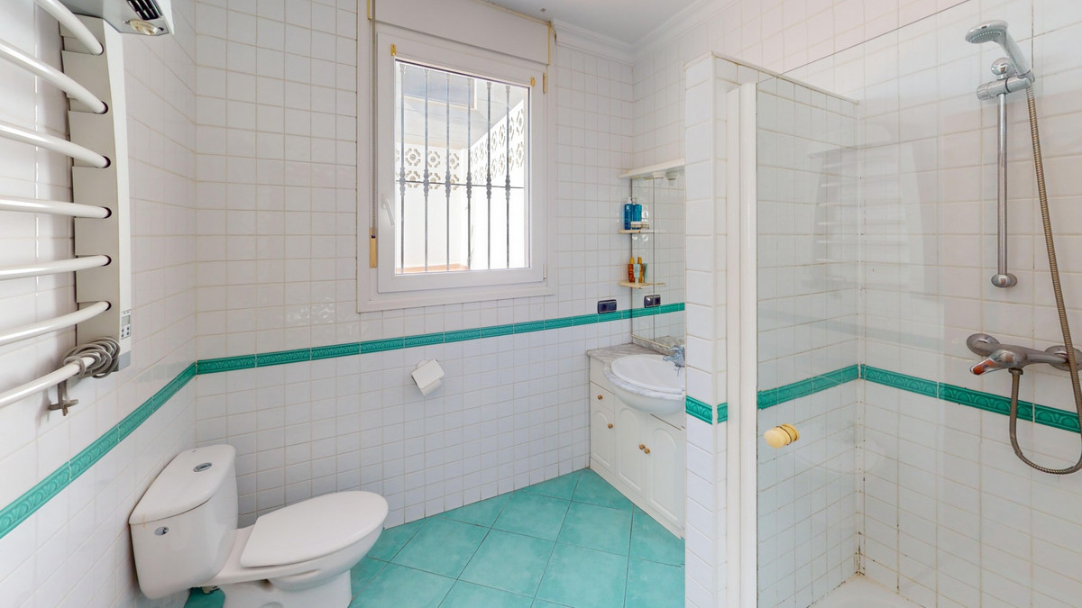3 Bed Townhouse for sale in Torre Del Mar Costa Del Sol East, Málaga, Spain