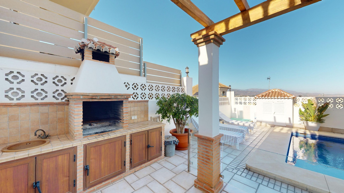 3 Bed Townhouse for sale in Torre Del Mar Costa Del Sol East, Málaga, Spain