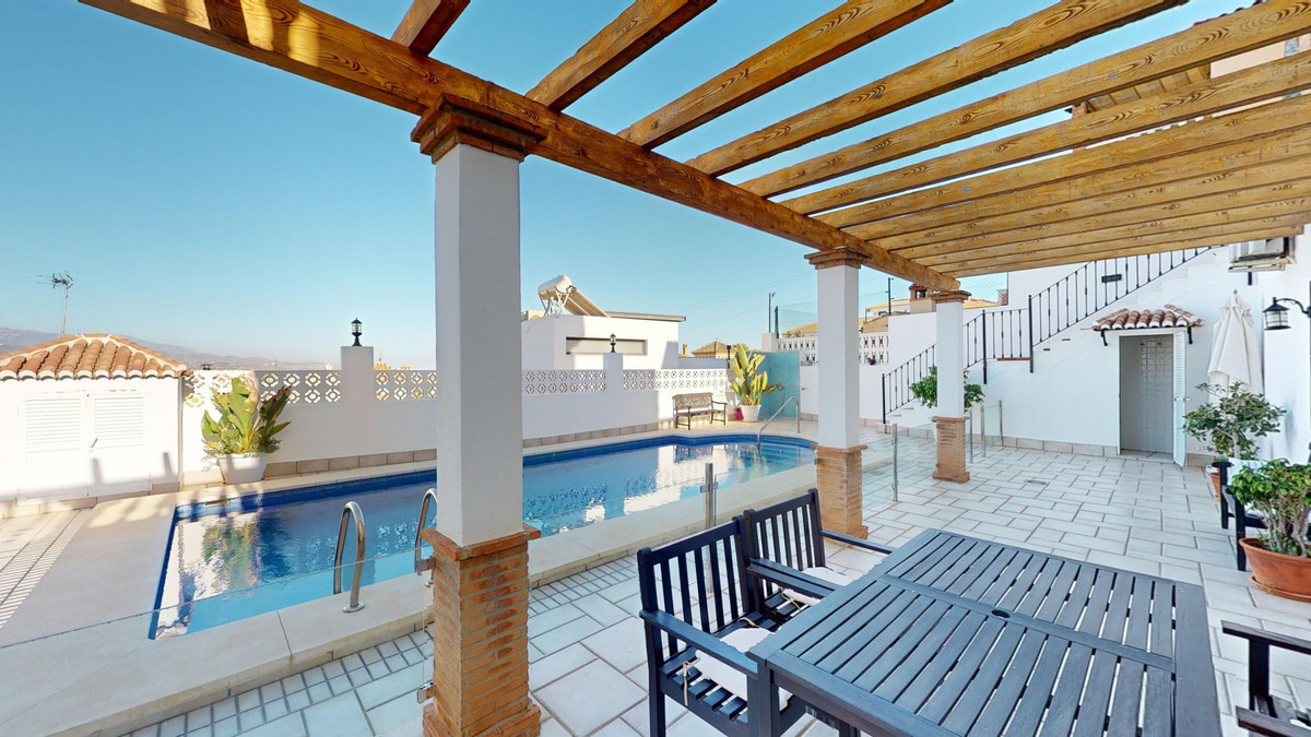 3 Bed Townhouse for sale in Torre Del Mar Costa Del Sol East, Málaga, Spain