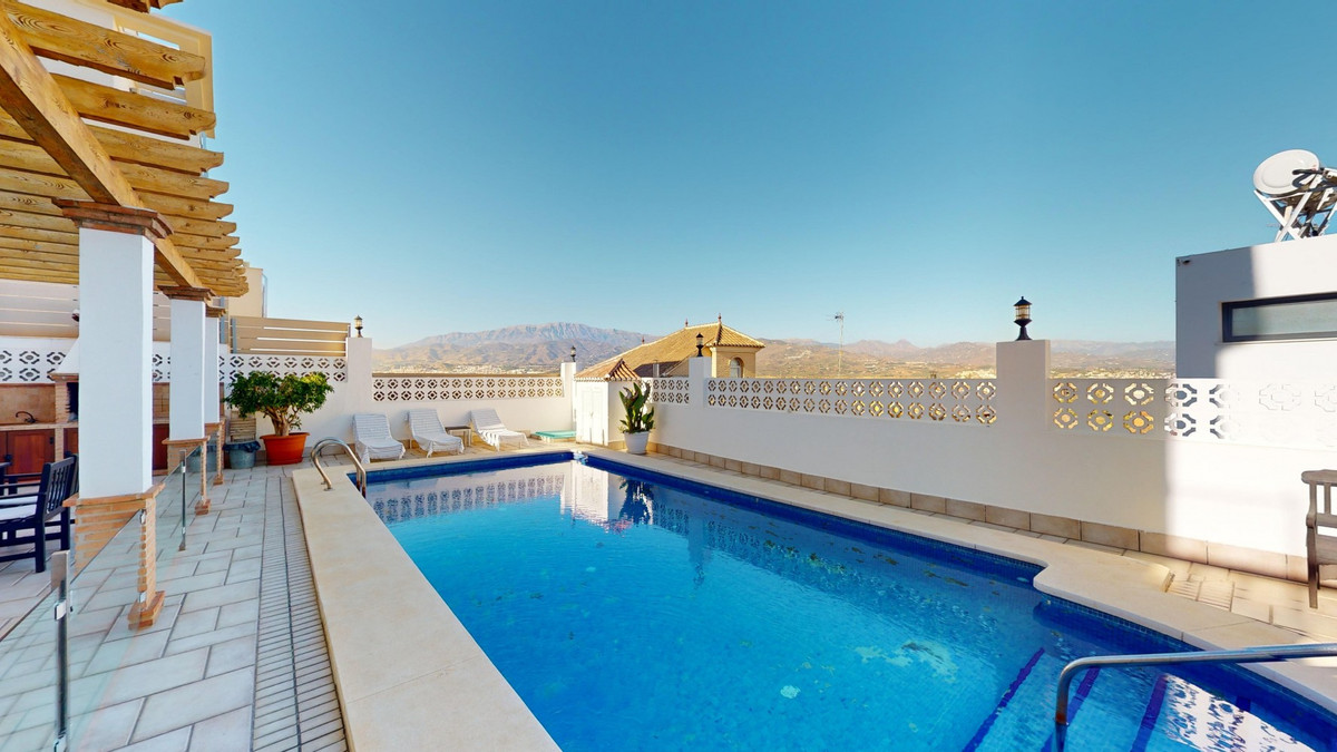 3 Bed Townhouse for sale in Torre Del Mar Costa Del Sol East, Málaga, Spain