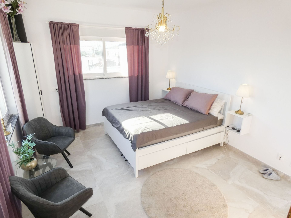 Se vende Villa - Chalet de 5 dormitorios en Costa Blanca, Alicante, España