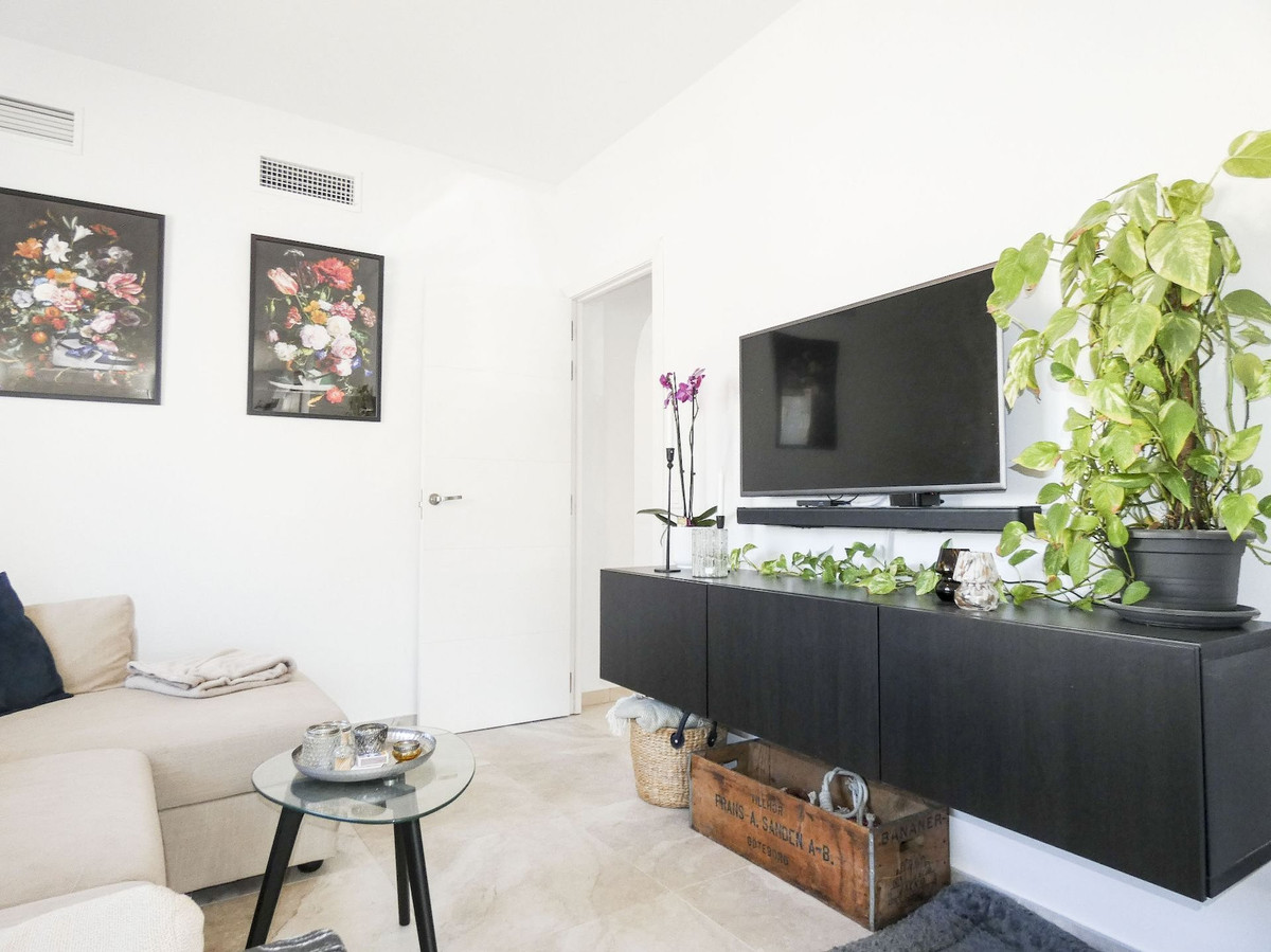 Se vende Villa - Chalet de 5 dormitorios en Costa Blanca, Alicante, España