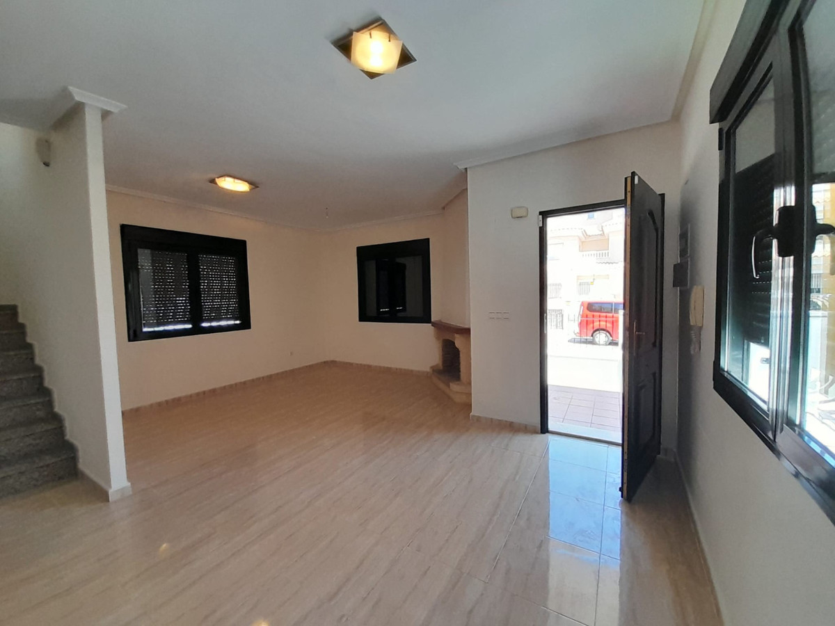Se vende Villa - Chalet de 3 dormitorios en Costa Blanca, Alicante, España