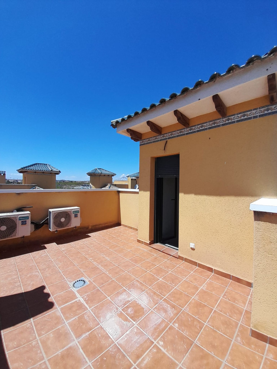 Se vende Villa - Chalet de 3 dormitorios en Costa Blanca, Alicante, España