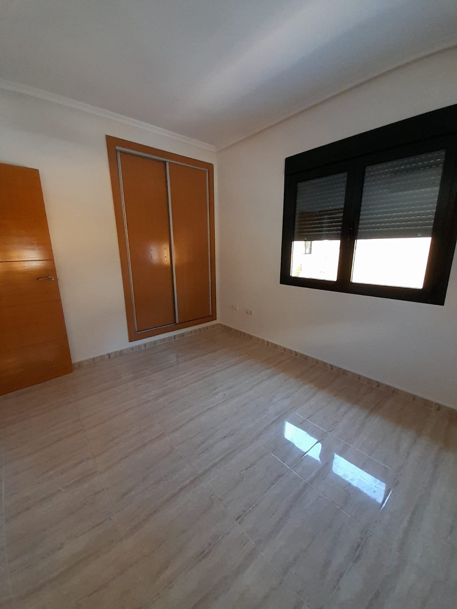 Se vende Villa - Chalet de 3 dormitorios en Costa Blanca, Alicante, España