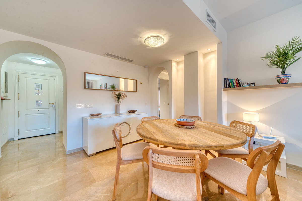 3 Bed Apartment for sale in La Duquesa Costa Del Sol, Málaga, Spain
