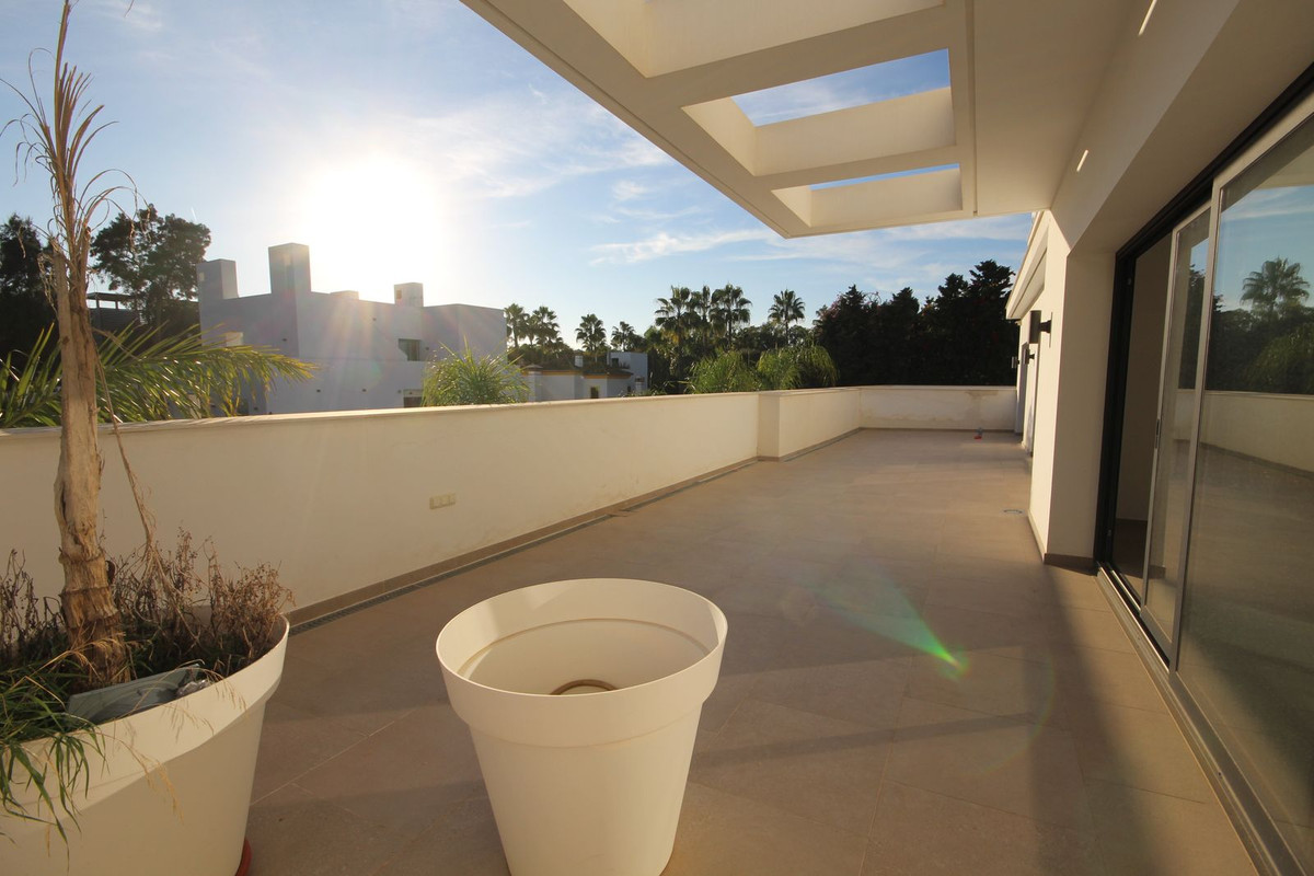 3 Bed Townhouse for sale in Elviria Costa Del Sol, Málaga, Spain