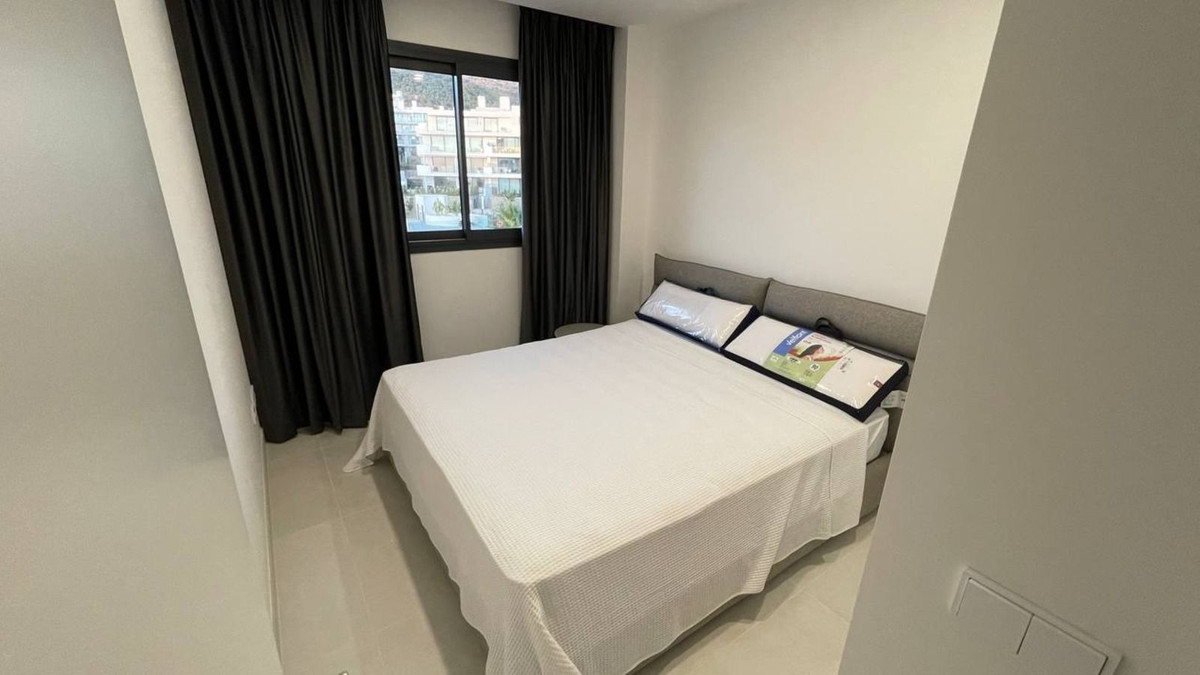 2 Bed Apartment for sale in Fuengirola Costa Del Sol, Málaga, Spain