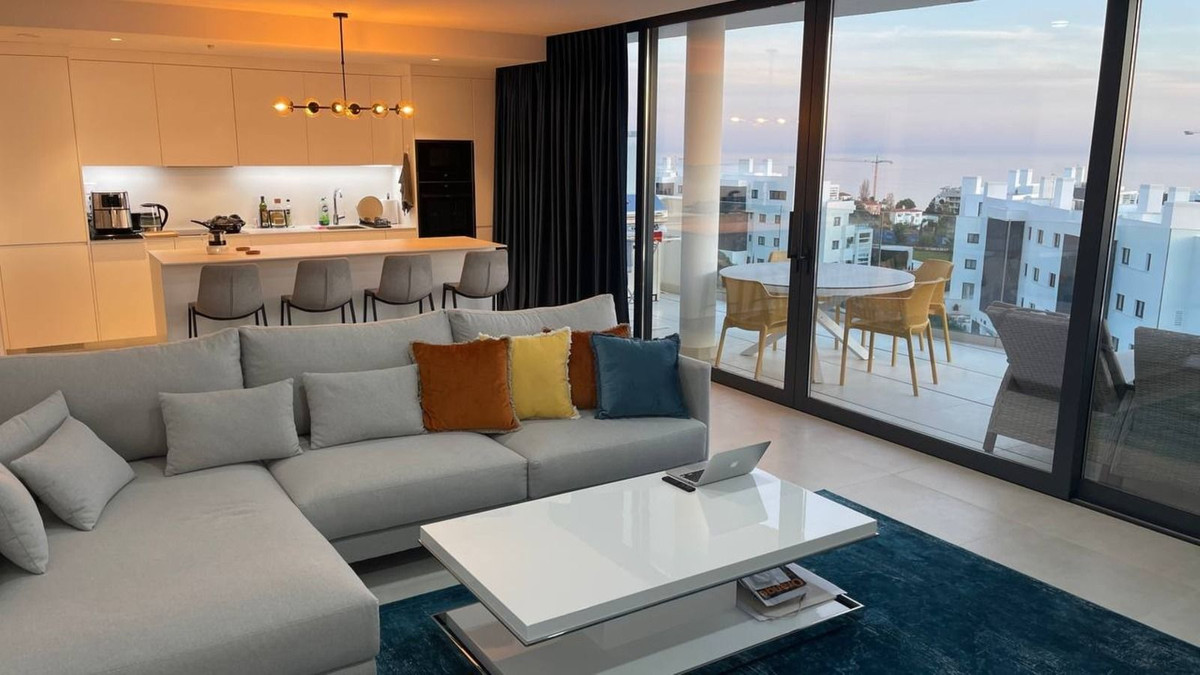 2 Bed Apartment for sale in Fuengirola Costa Del Sol, Málaga, Spain