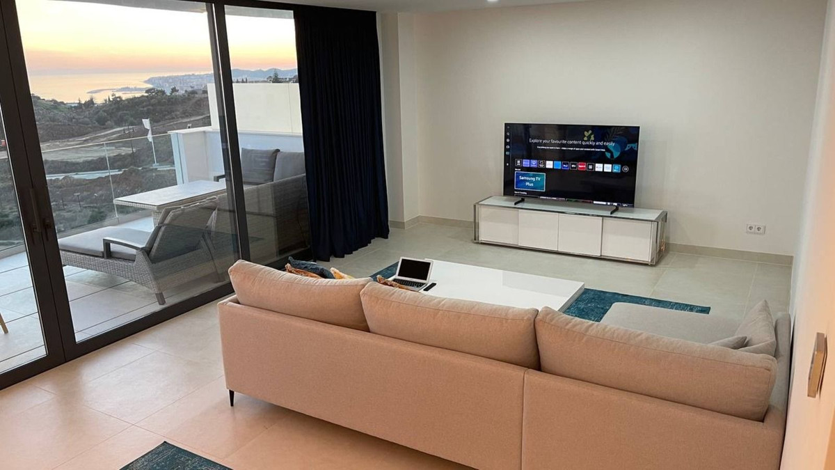 2 Bed Apartment for sale in Fuengirola Costa Del Sol, Málaga, Spain