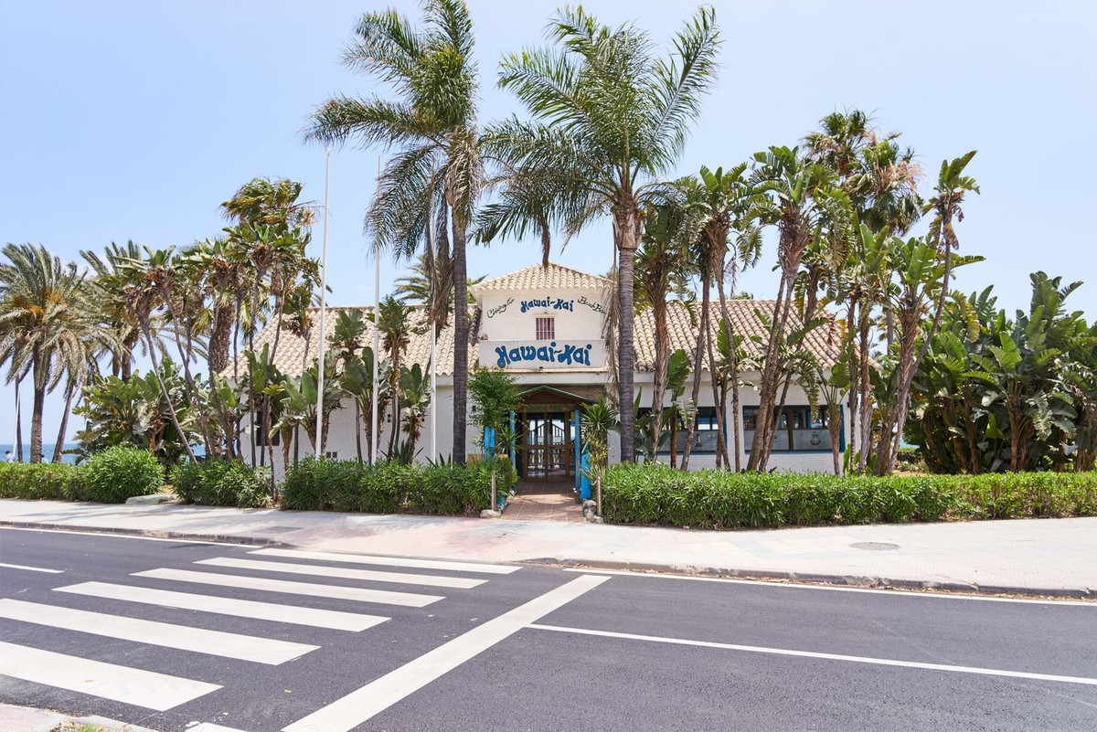 3 Bed Apartment for sale in San Pedro De Alcántara Costa Del Sol, Málaga, Spain