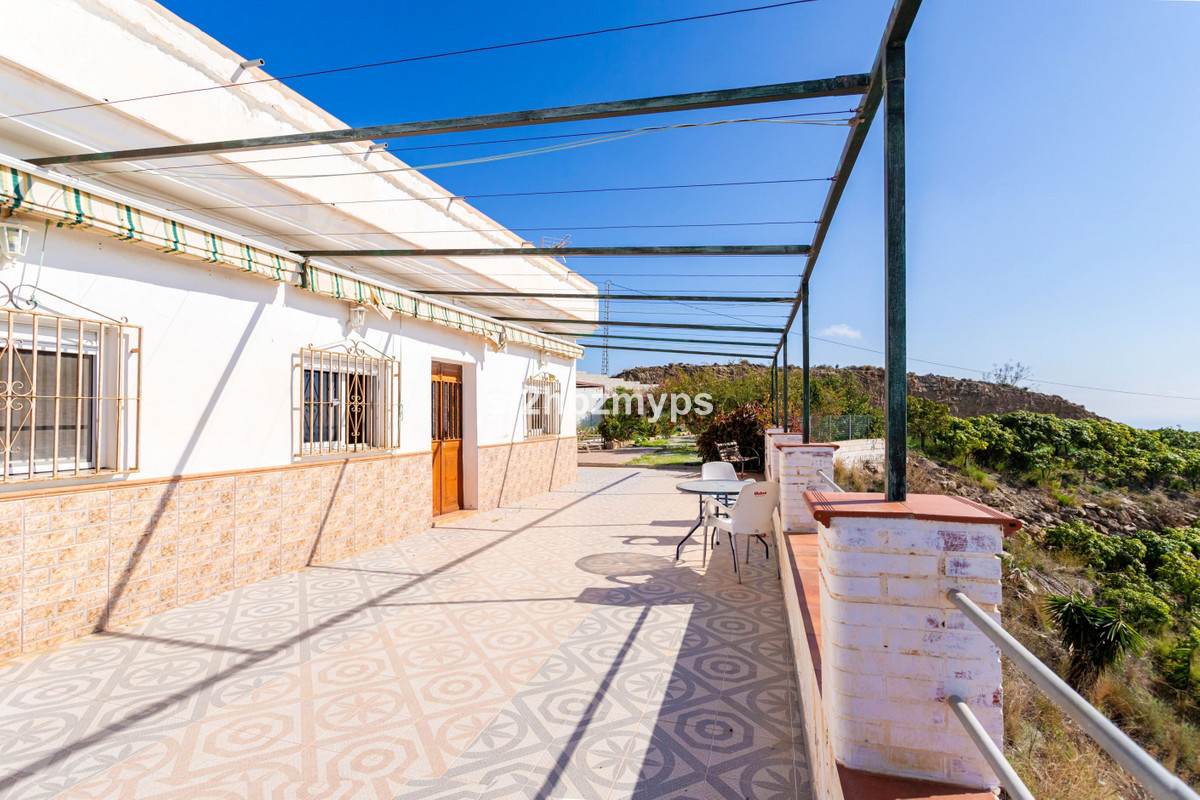 Se vende Villa - Chalet de 2 dormitorios en Costa Del Sol East, Málaga, España