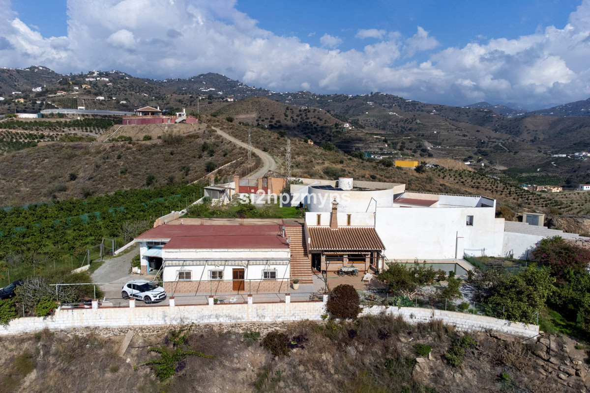 Se vende Villa - Chalet de 2 dormitorios en Costa Del Sol East, Málaga, España