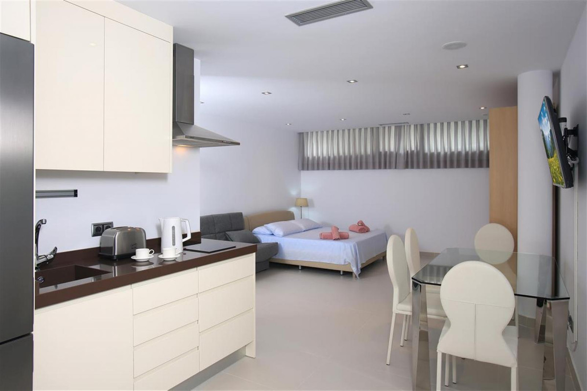 6 Bed Townhouse for sale in Altea Costa Blanca, Alicante, Spain