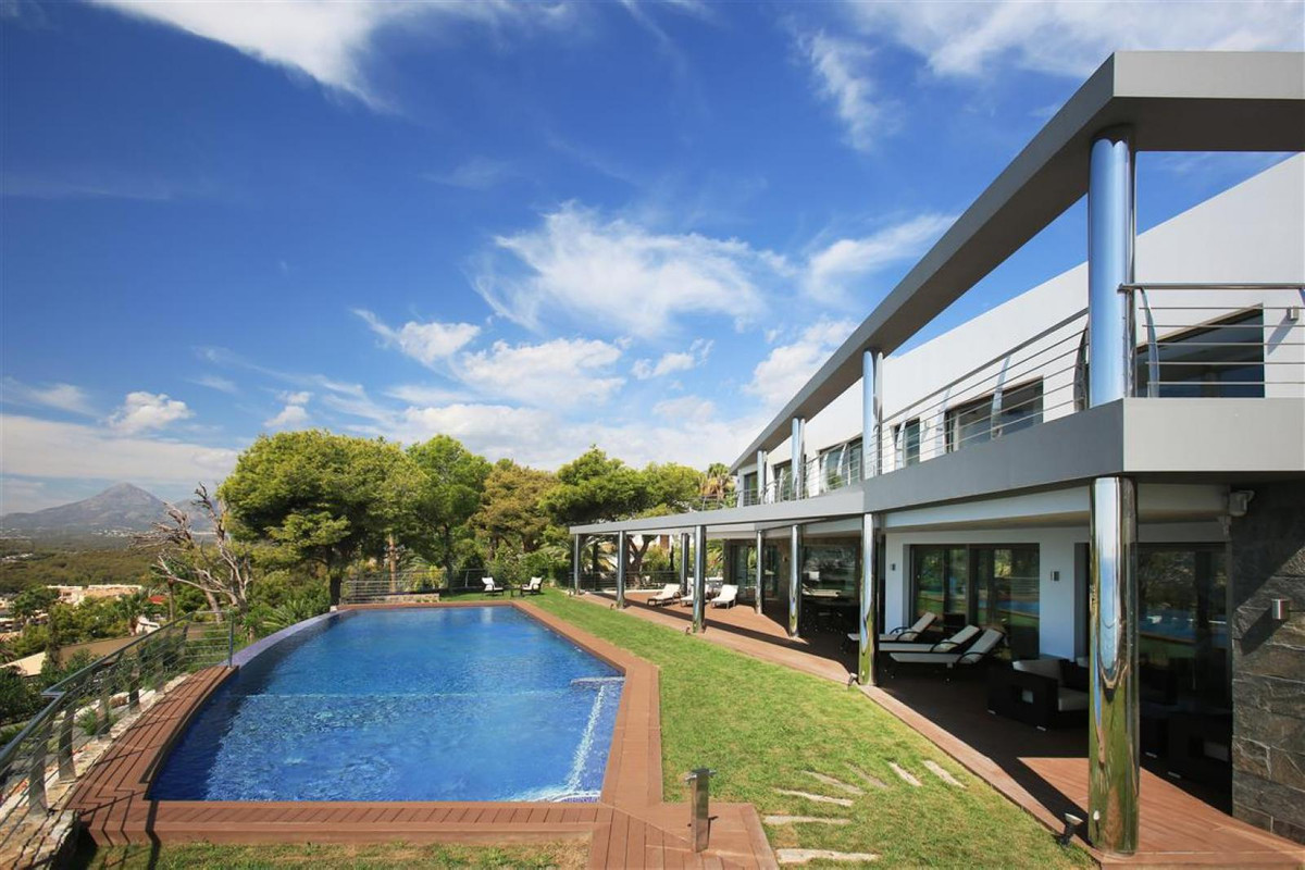 6 Bed Townhouse for sale in Altea Costa Blanca, Alicante, Spain