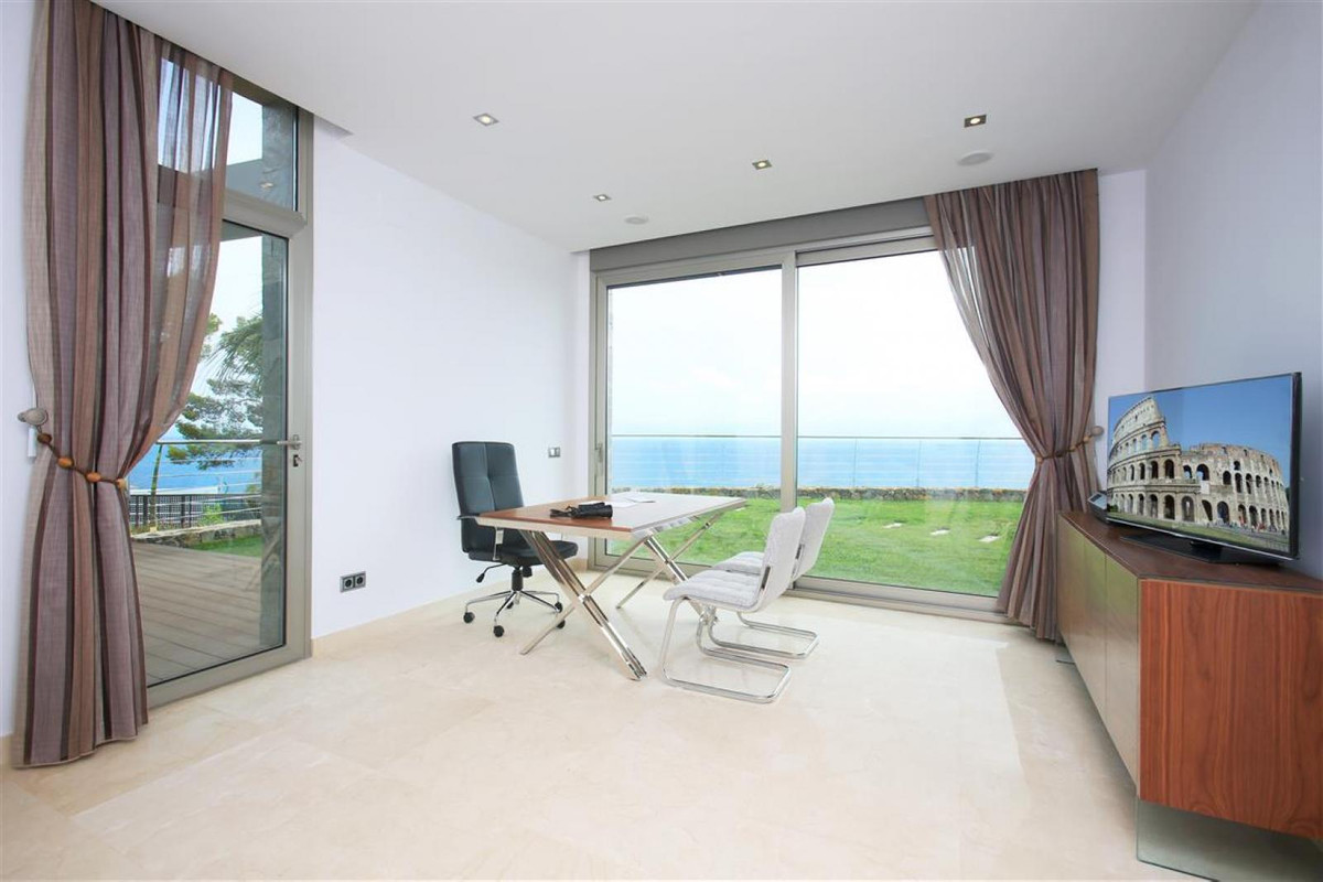 6 Bed Townhouse for sale in Altea Costa Blanca, Alicante, Spain
