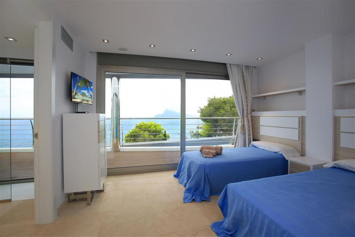 6 Bed Townhouse for sale in Altea Costa Blanca, Alicante, Spain