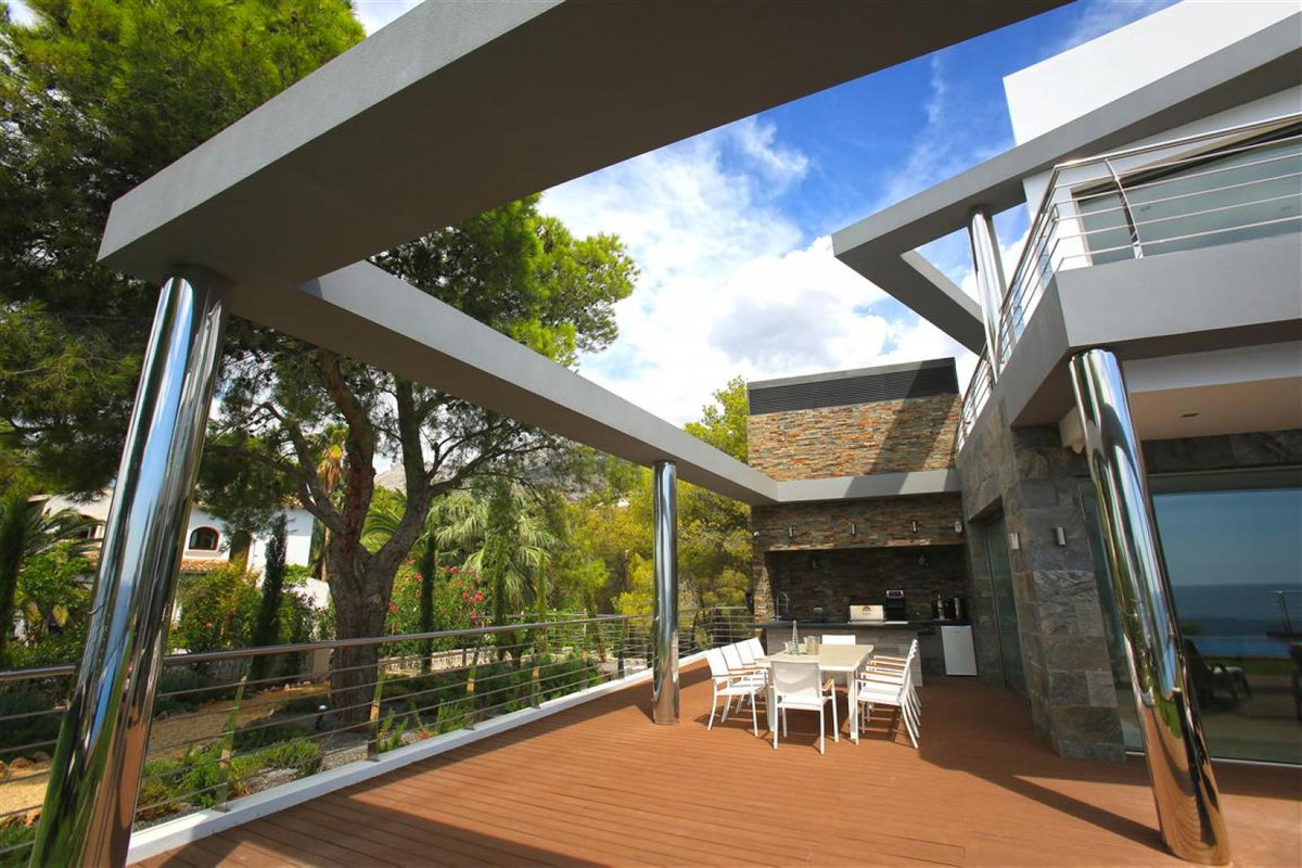 6 Bed Townhouse for sale in Altea Costa Blanca, Alicante, Spain