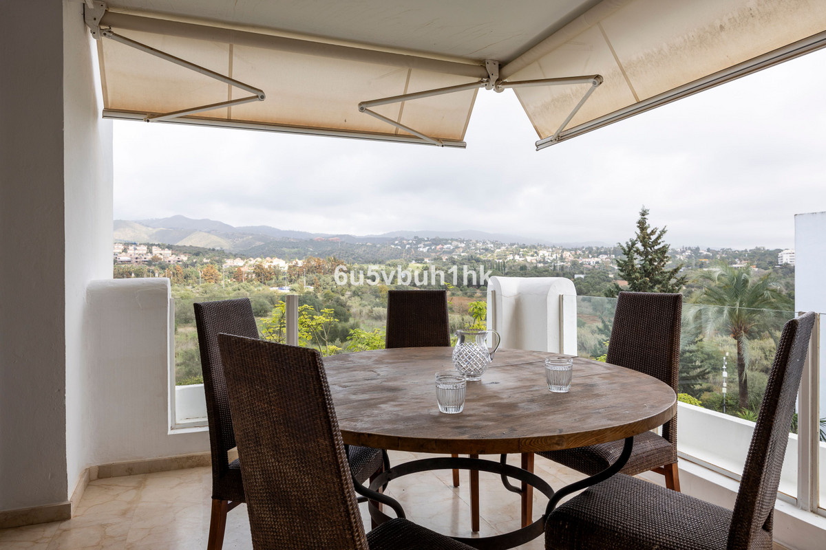 3 Bed Apartment for sale in Los Monteros Costa Del Sol, Málaga, Spain