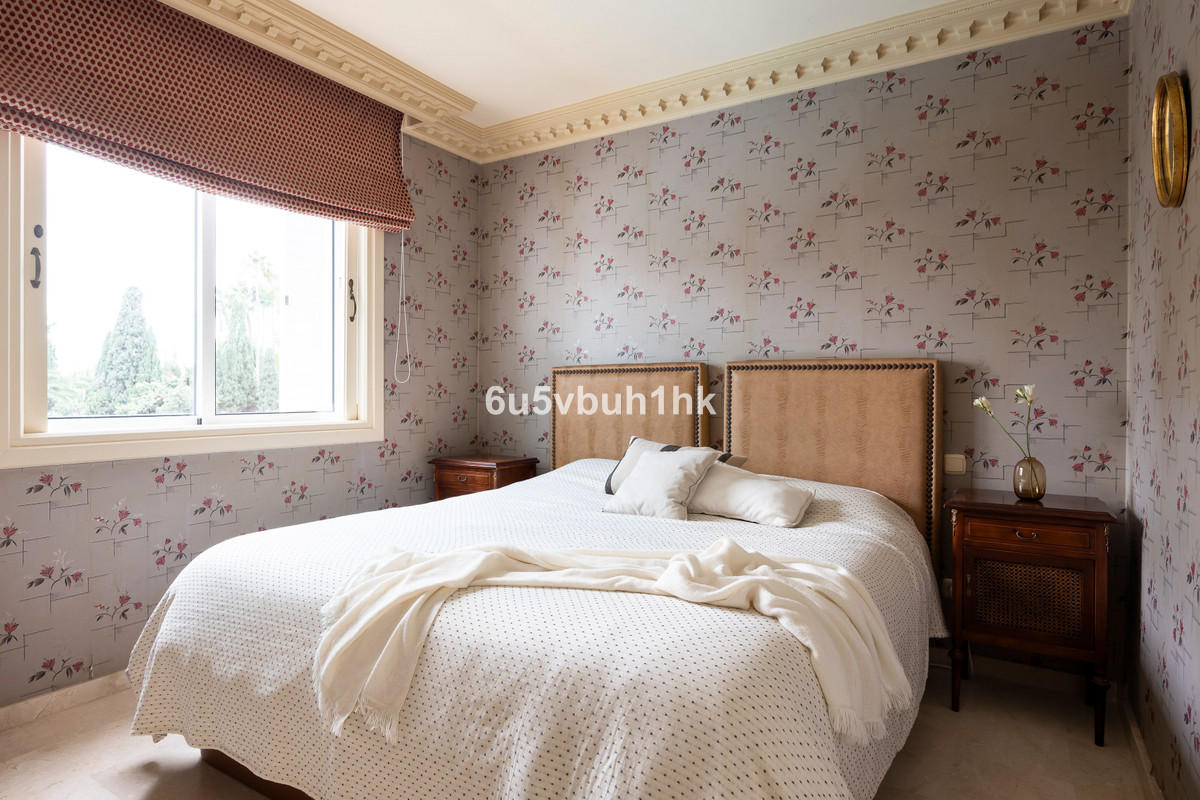 3 Bed Apartment for sale in Los Monteros Costa Del Sol, Málaga, Spain