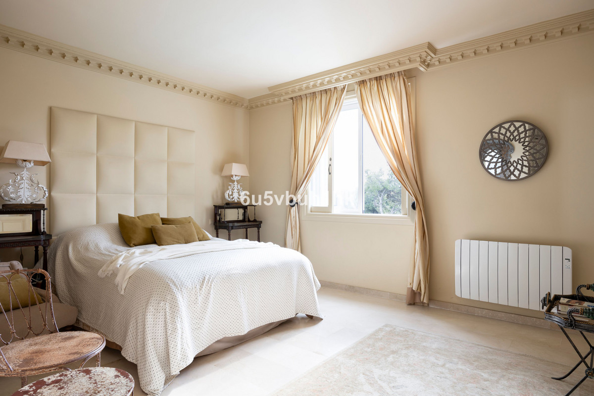 3 Bed Apartment for sale in Los Monteros Costa Del Sol, Málaga, Spain