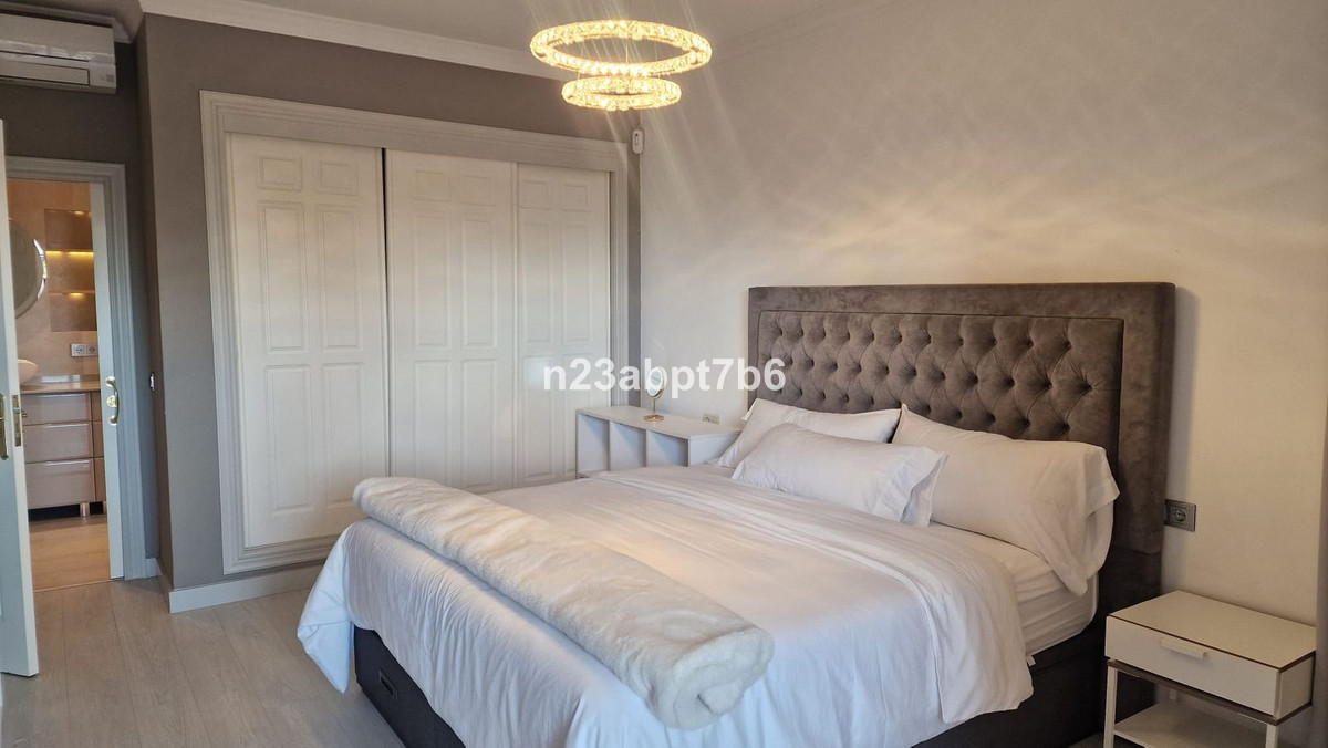 3 Bed Apartment for sale in El Paraiso Costa Del Sol, Málaga, Spain