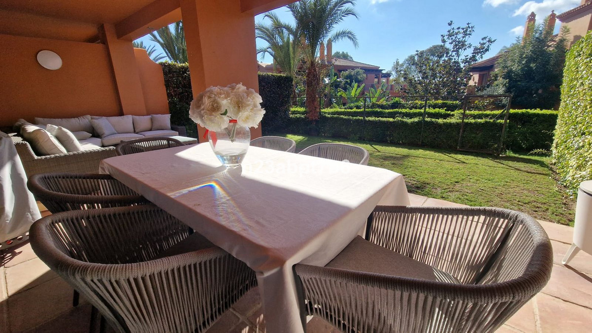 Se vende Apartamento Planta Baja de 2 dormitorios en Costa Del Sol, Málaga, España
