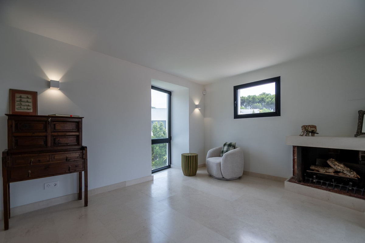 7 Bed Townhouse for sale in Guadalmina Baja Costa Del Sol, Málaga, Spain