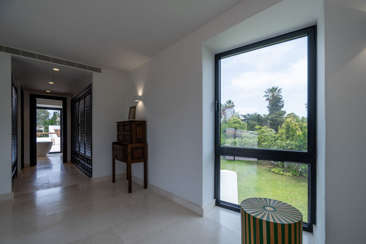 7 Bed Townhouse for sale in Guadalmina Baja Costa Del Sol, Málaga, Spain