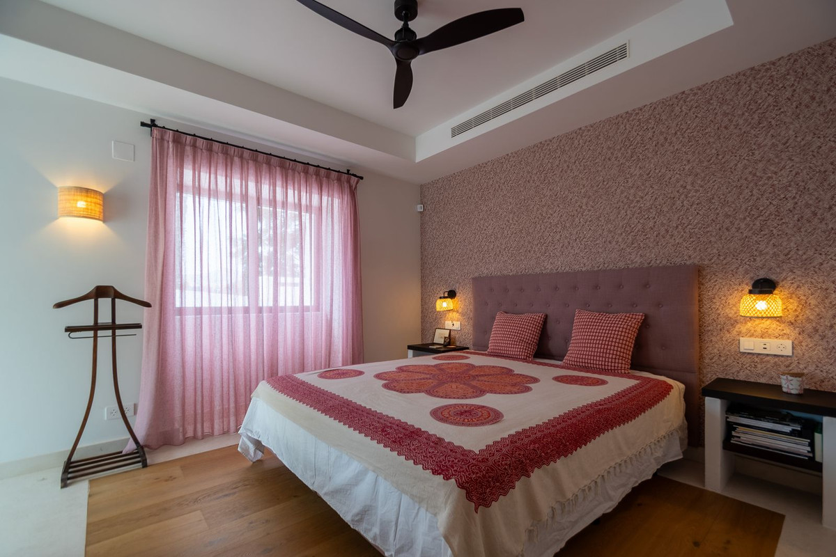 7 Bed Townhouse for sale in Guadalmina Baja Costa Del Sol, Málaga, Spain