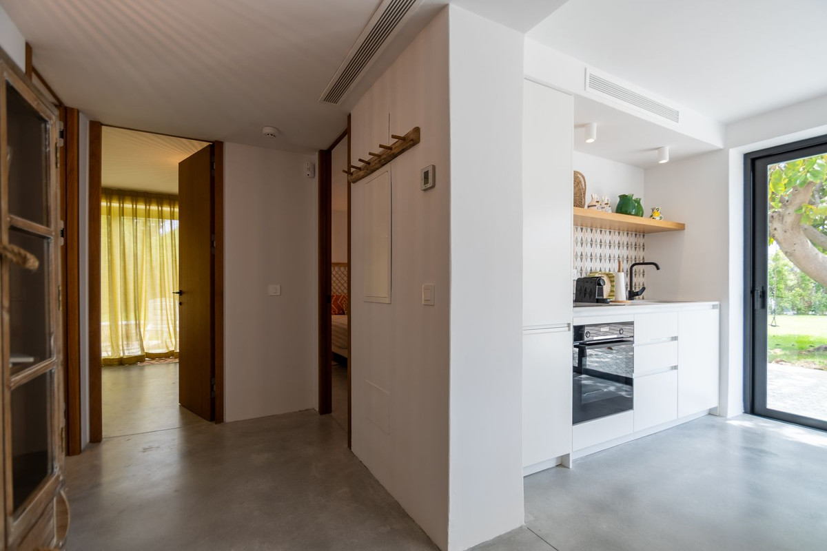 7 Bed Townhouse for sale in Guadalmina Baja Costa Del Sol, Málaga, Spain