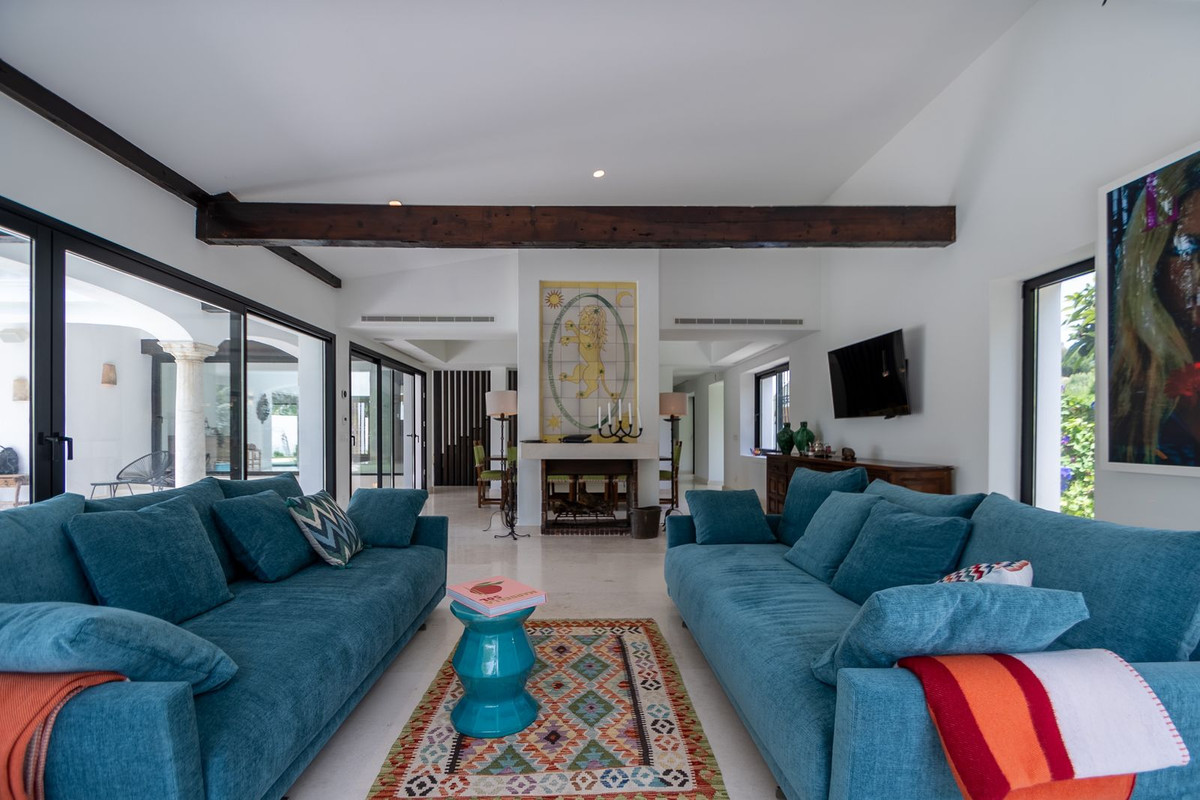 7 Bed Townhouse for sale in Guadalmina Baja Costa Del Sol, Málaga, Spain