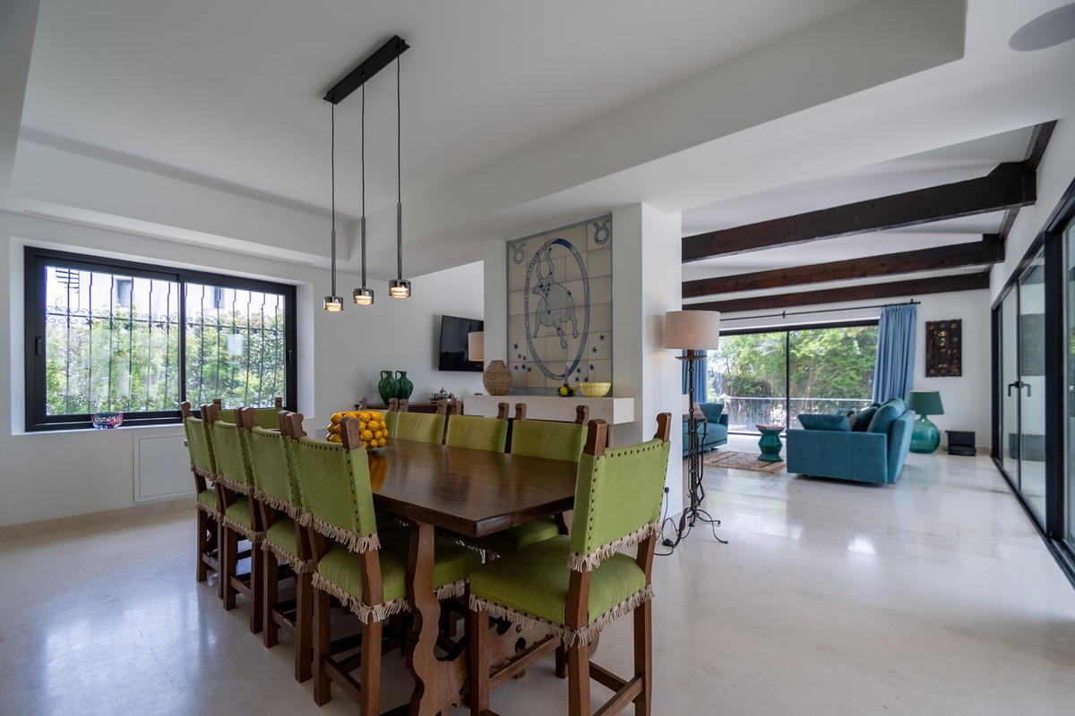 7 Bed Townhouse for sale in Guadalmina Baja Costa Del Sol, Málaga, Spain