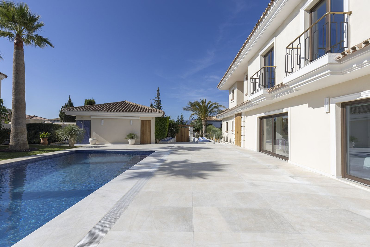 6 Bed Townhouse for sale in Mijas Golf Costa Del Sol, Málaga, Spain