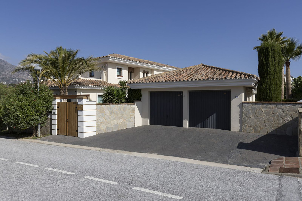 6 Bed Townhouse for sale in Mijas Golf Costa Del Sol, Málaga, Spain