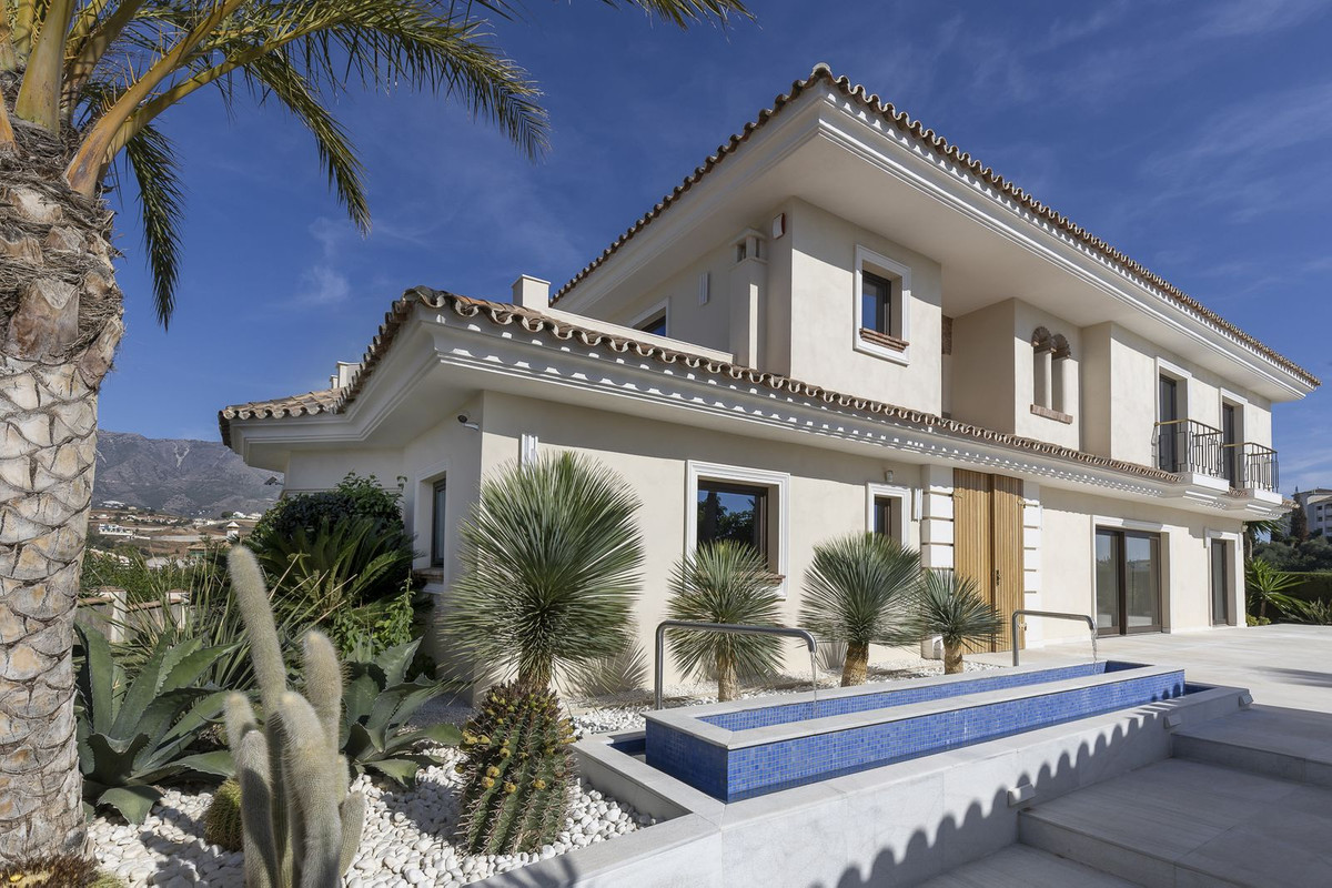 6 Bed Townhouse for sale in Mijas Golf Costa Del Sol, Málaga, Spain
