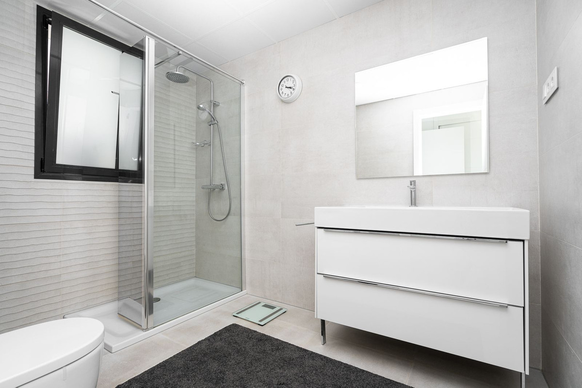 4 Bed Apartment for sale in Marbella Costa Del Sol, Málaga, Spain