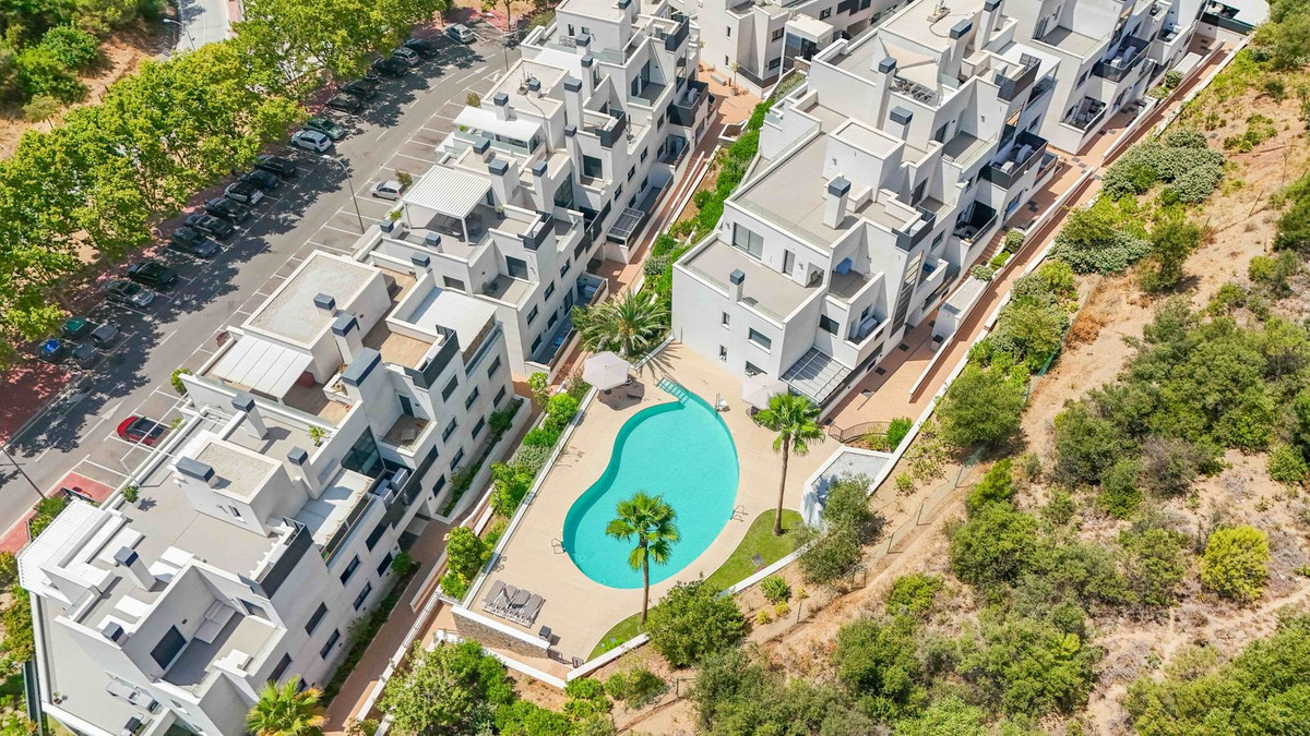4 Bed Apartment for sale in Marbella Costa Del Sol, Málaga, Spain